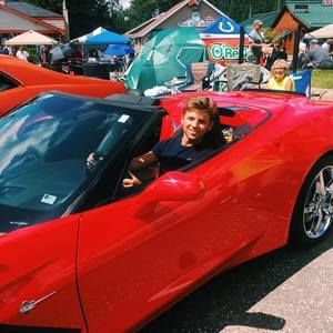 Meet your Posher, Joel